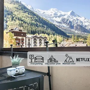 Au Pied Du Mont-blanc - , Chamonix France